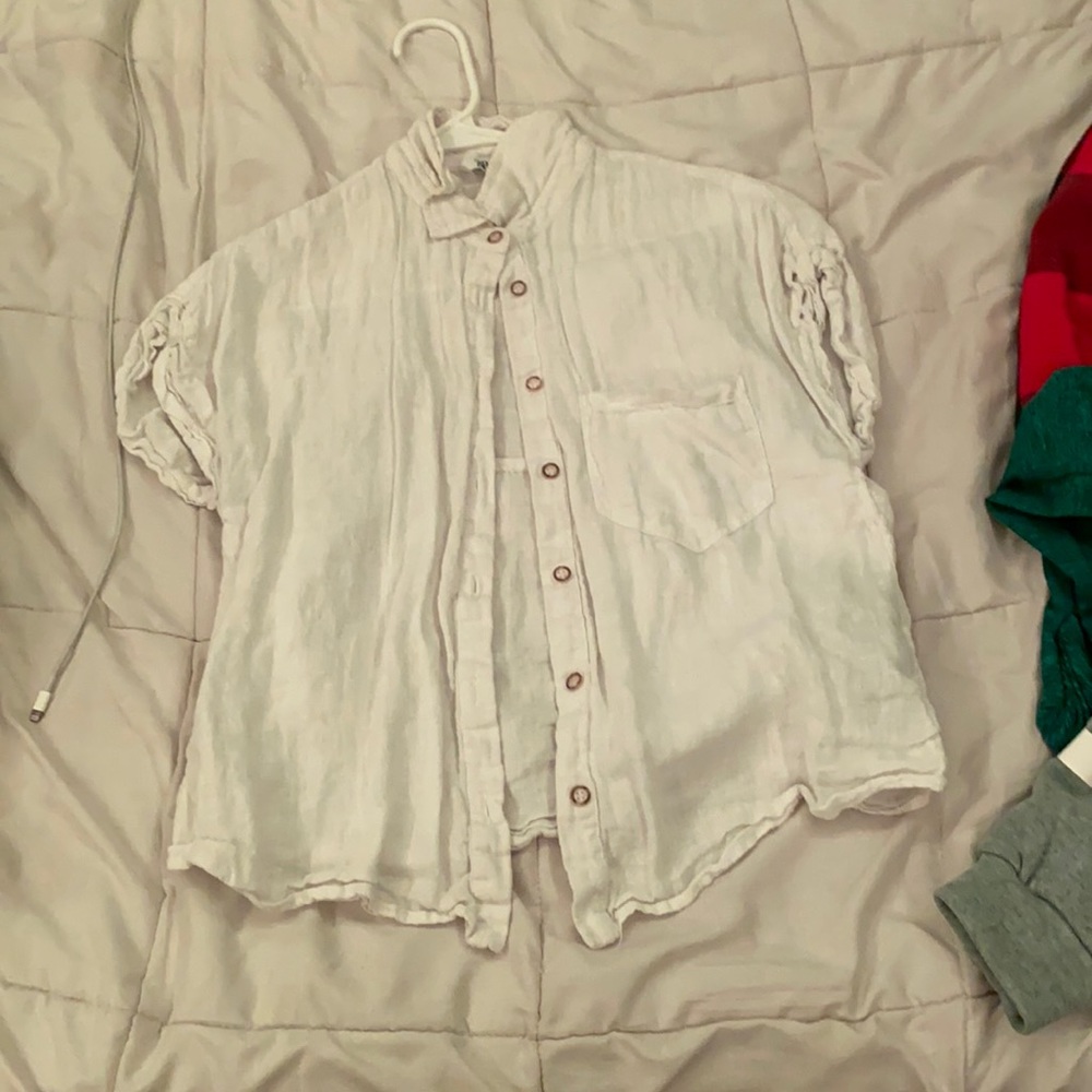 White blouse. Brand Zara. Size Small